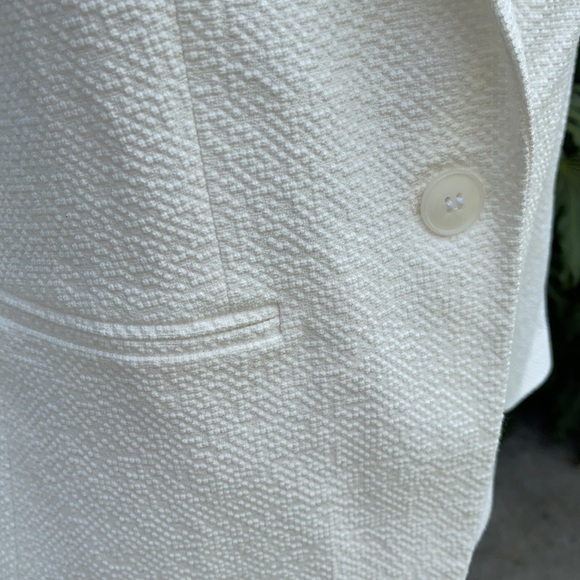 Ann Taylor White Textured One Button Blazer - Picture 3 of 9